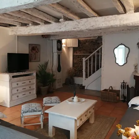 펜션 Bel Ostal Izaourt