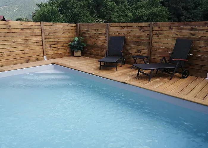 Bel Ostal Holiday home Izaourt